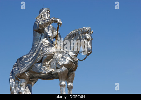 Close-up de 131 pieds en acier inoxydable, statue équestre sur haut de Gengis Khan, la Mongolie Monument Banque D'Images