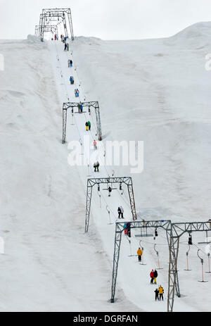 Dans l'ascenseur de ski ski d'été folgefonn, glacier folgefonna comme centre, Norvège, Europe Banque D'Images