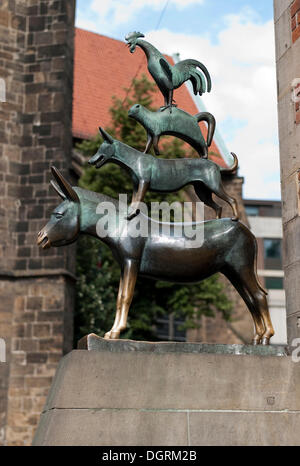 Bremer Stadtmusikanten statue, conte de fées, les animaux coq, le chat, le chien et l'âne, monument de Brême Banque D'Images