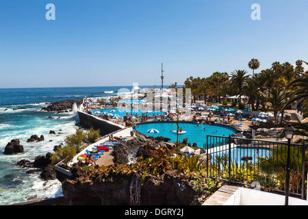 Playa de Martianez, conçu par Cesar Manrique, Puerto de la Cruz, San Telmo, Puerto De La Cruz, Tenerife, Canaries, Espagne Banque D'Images