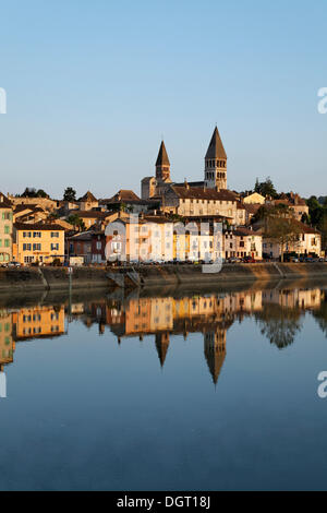 Église abbatiale St Philibert et Saône, Tournus, Département Saône-et-Loire, France, Europe Banque D'Images