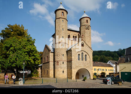 Bad Muenstereifel, Collégiale de Saint Chrysanthus et Daria, Chemin de Saint-Jacques entre Cologne et Trèves Banque D'Images