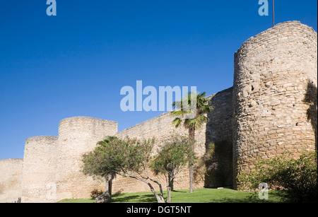 Puerta de Almocabar fortifications murs historiques, Ronda, province de Malaga, Espagne Banque D'Images