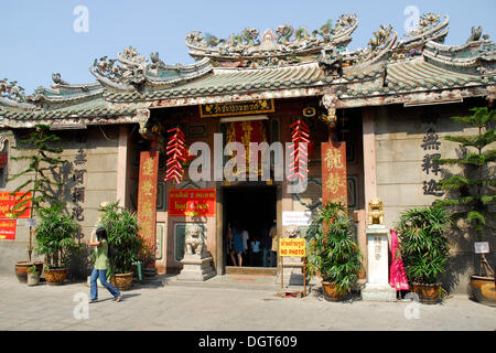 Cour avec temple chinois, Chinatown district, Bangkok, Krung Thep, Thailande, Asie Banque D'Images