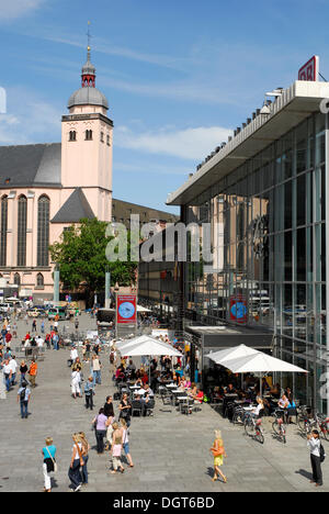 Maria Himmelfahrt St.-Kirche, St. Mary église de l'Assomption, parvis de la gare et de la gare, Cologne, Rhénanie Banque D'Images