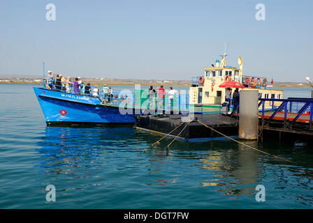 Ferry pour le Portugal sur le Rio Guadiana, Ayamonte, Costa de la Luz, région de Huelva, Andalousie, Espagne, Europe Banque D'Images