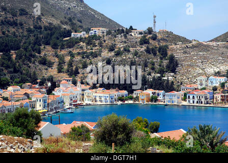 Maisons de la baie, ville Megisti sur kastellórizo, Meis, îles du Dodécanèse, Mer Egée, Méditerranée, Grèce, Europe Banque D'Images