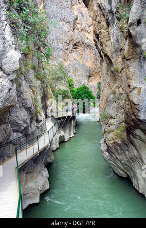 Saklikent Canyon nature park, Esen Cay River Gorge, rock canyon dans l'Ak daglar Akdagi, Montagnes Banque D'Images