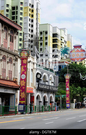 Bâtiments le long Serangoon Road dans le quartier indien, Little India, centre-ville, à Singapour, en Asie Banque D'Images