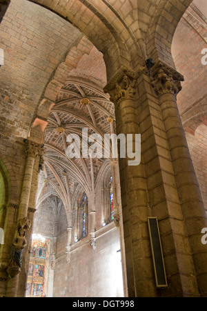 Le dôme principal, autel et retable de la Basilique de San Isidoro en Leon. Espagne Banque D'Images