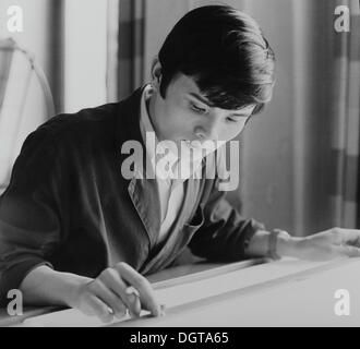 Les Vietnamiens d'apprenti dans un atelier d'impression, circa 1975, Leipzig, RDA, l'Allemagne, l'Europe Banque D'Images