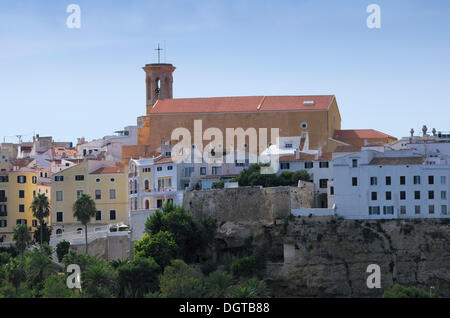 Haut de la ville avec l'église de Santa Maria, Eglise de Santa Maria, Maó, Mahón, Minorque, Iles Baléares, Espagne, Europe Banque D'Images