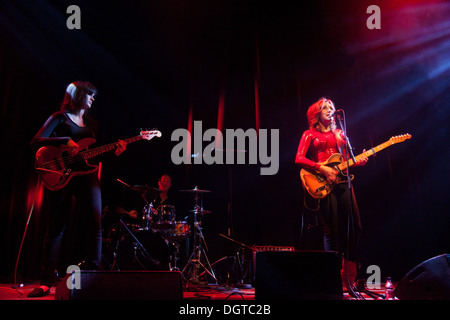 Viv Albertine en concert au Queen Elizabeth Hall, le Purcell Room. Banque D'Images