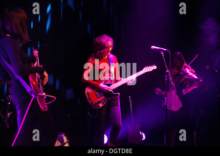 Viv Albertine en concert au Queen Elizabeth Hall, le Purcell Room. Banque D'Images