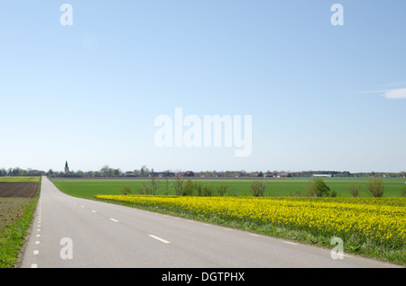 Route de l’église Banque D'Images
