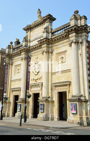 19e siècle mardi, Corn Exchange Market Place, King's Lynn, Norfolk, Angleterre, Royaume-Uni Banque D'Images