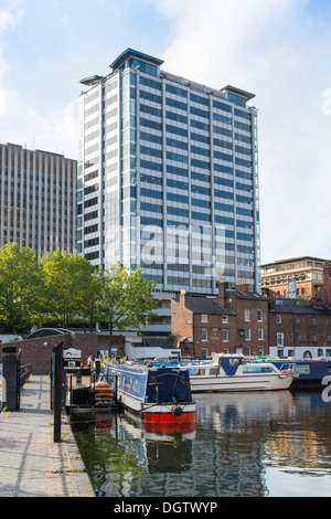 Bâtiment à quai comme vu à partir de gaz naturel du bassin de la rue, Birmingham, West Midlands, England, UK Banque D'Images