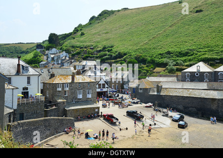 Vue sur le port, port Isaac, Cornwall, Angleterre, Royaume-Uni Banque D'Images