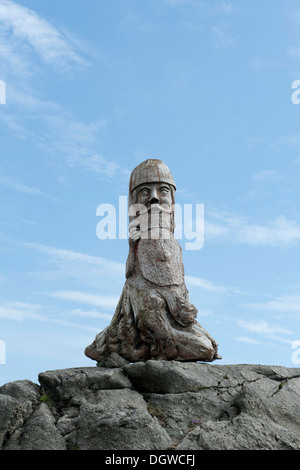 L'art dans le paysage, Viking en bois sculpté sur un rocher, près de Hoefn Stokksnes, Islande, Scandinavie, Europe du Nord, Europe Banque D'Images
