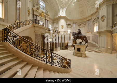 Berlin. L'Allemagne. Hall d'entrée du Musée de Bode. Banque D'Images