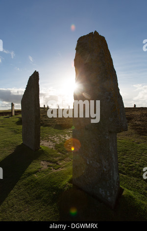 Des îles Orcades, en Écosse. La silhouette pittoresque vue de l'anneau d'Orkney historique Shetlands. Banque D'Images