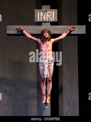 La crucifixion de Jésus Christ, Passion Play 2010, Oberammergau, Bavière Banque D'Images