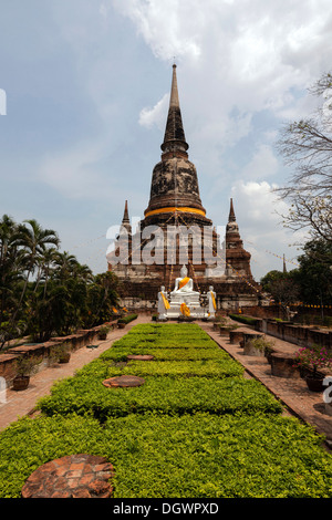 Chedi Chaya Mongkol, Wat Yai Chai Mongkon, Ayutthaya, Thaïlande, Asie Banque D'Images