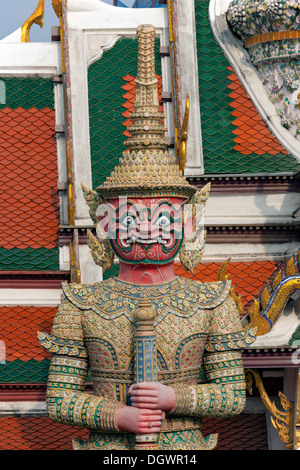 Tuteur démoniaque figure, yaksha, Wat Phra Kaeo, Krung Thep, Bangkok, Thailande, Asie Banque D'Images