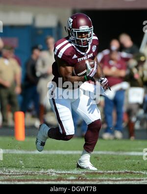 College Station, Texas, USA. 26Th Oct, 2013. Ben Malena # 1 de la Texas A&M Aggies en action contre les Vanderbilt Commodores en College Station de Bryan au Texas. Texas A&M mène à la mi-temps 28-17 donne Vandy. Credit : Cal Sport Media/Alamy Live News Banque D'Images