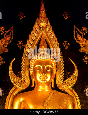 Statue de Bouddha en or, Bouddha Phra Phuttha Chinnarat dans le temple de Wat Phra Sri Rattana Mahathat, Phitsanulok Banque D'Images