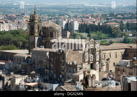 Église de San Francesco d'Assisi, Caltagirone, province de Catane, Sicile, Italie, Europe Banque D'Images