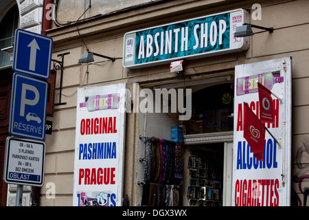 L'Absinthe shop Prague Praha République Tchèque Banque D'Images