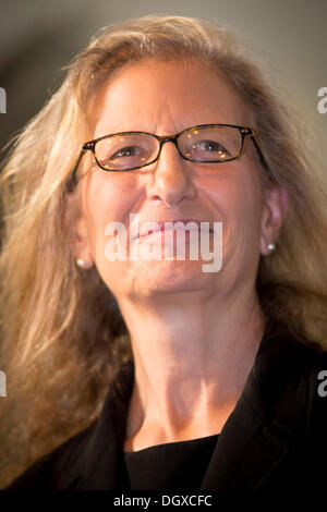 Oviedo, Espagne. 25 octobre, 2013. Annie Leibovitz assiste à la XXII. Prix du Prince des Asturies à Oviedo le 25 octobre, 2013 © AFP PHOTO alliance/Alamy Live News Banque D'Images