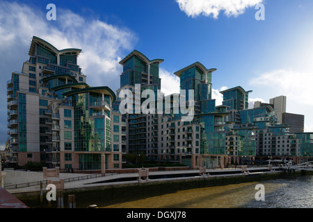 St George Wharf, Vauxhall, Londres, Angleterre, Royaume-Uni, Europe Banque D'Images