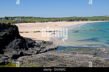 Belle plage de sable à Harlyn Bay au nord, à l'ouest de Cornwall Banque D'Images