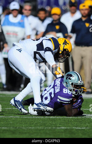 Manhattan, Kansas, États-Unis. 26Th Oct, 2013. Le 26 octobre 2013 : Kansas State Wildcats wide receiver Tramaine Thompson (86) en action au cours de la NCAA Football match entre le West Virginia Mountaineers et le Kansas State Wildcats à Bill Snyder Family Stadium à Manhattan, Kansas. Kendall Shaw/CSM/Alamy Live News Banque D'Images