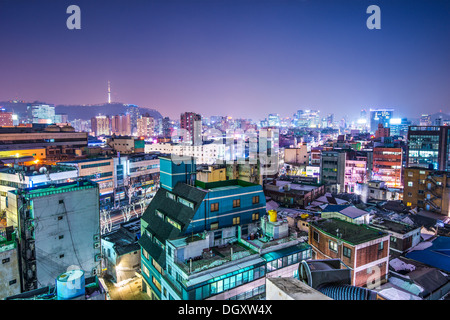 Séoul, Corée du Sud avec Tour de Séoul dans la distance Banque D'Images