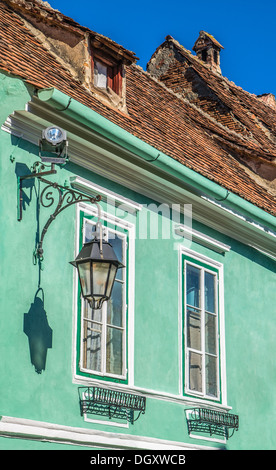 Maisons colorées à Sighisoara, Roumanie Banque D'Images