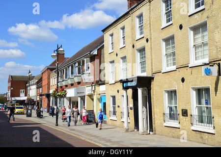 High Street, Haverhill, Suffolk, Angleterre, Royaume-Uni Banque D'Images