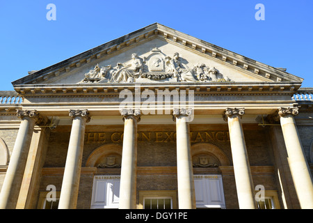 Au Wetherspoons Corn Exchange, Abbeygate Street, Bury St Edmunds, Suffolk, Angleterre, Royaume-Uni Banque D'Images