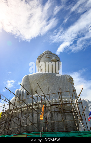 Phra Puttamingmongkol Akenakkiri Statue de Bouddha à Chalong, Phuket, Thailand Banque D'Images