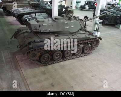 M41 Walker Bulldog, des réservoirs dans le tank museum, Saumur, France, pic-3 Banque D'Images