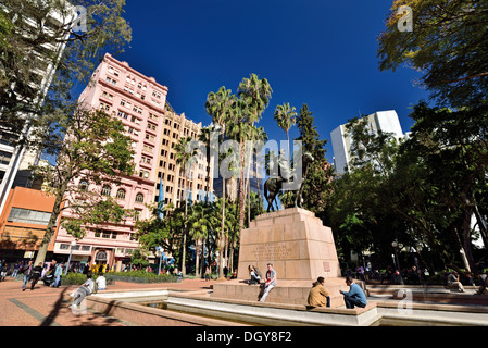Brésil, Porto Alegre : Monument General Osório à Place Alfandega Banque D'Images