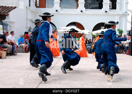 Danse folklorique, Salta, nord-ouest de l'Argentine, l'Argentine, l'Amérique du Sud Banque D'Images