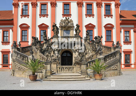 Escalier extérieur, le château de Troja, Prague Banque D'Images