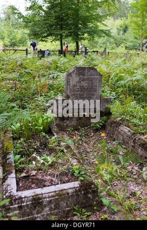 Ancien cimetière allemand, Mazurie Lake District, Pologne Banque D'Images