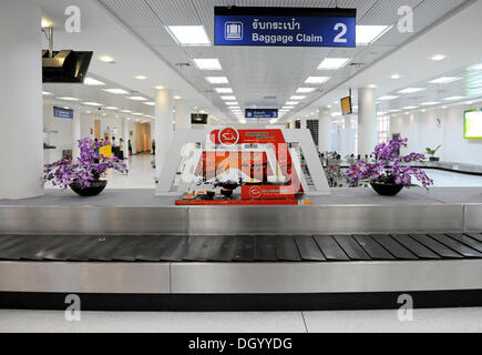 La récupération des bagages à l'aéroport de Chiang Mai, Thaïlande, Asie Banque D'Images