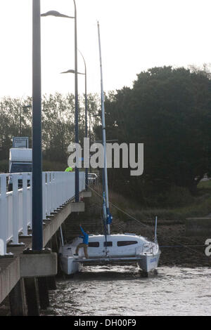 Les bateaux endommagés ou coulés à la suite de l'orage. Octobre 2013 Banque D'Images