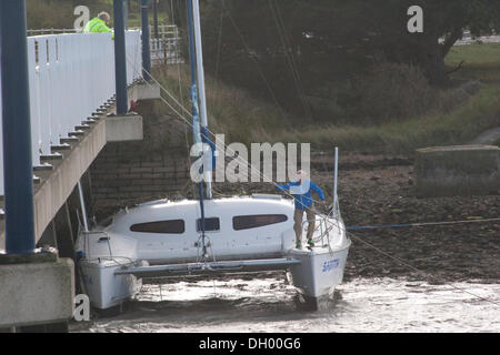 Les bateaux endommagés ou coulés à la suite de l'orage. Octobre 2013 Banque D'Images