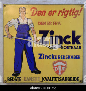 Enseigne publicitaire de l'émail, Godthåb Hammervaerk Musée de l'industrie, forge de l'ancien outil et l'équipement agricole Banque D'Images